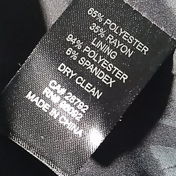 Sharply Tailored Belle Vere Blazer Single Button CloseTriple Button Cuff - Picture 5 of 7